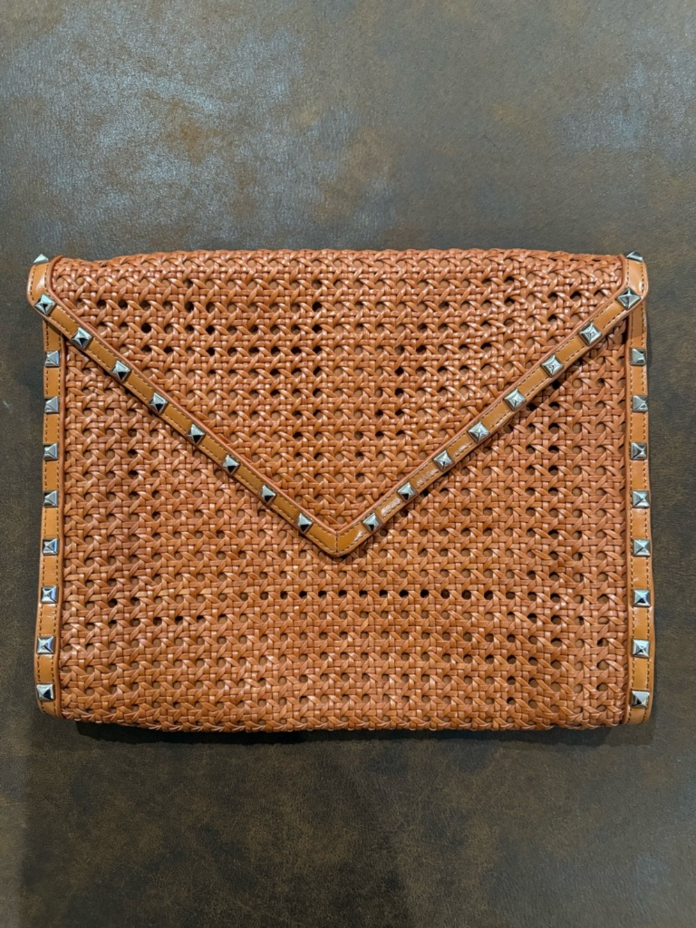 🆕 Rebecca Minkoff Owen Envelope Clutch in Almond